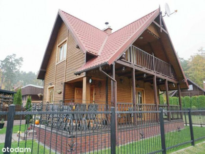 dom przy głównej drodze na plażę I Stegna I do wejścia I