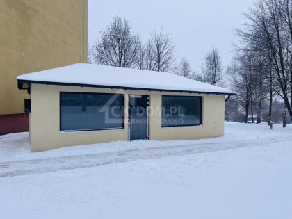 Na sprzedaż budynek handlowo-usługowy w Staszowie
