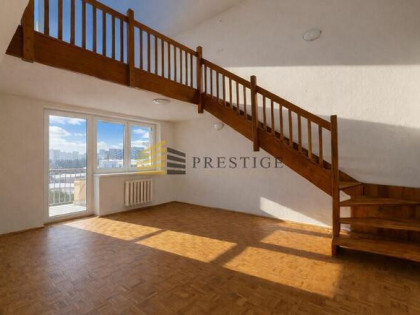 Nietuzinkowe mieszkanie z antresolą na Żoliborzu