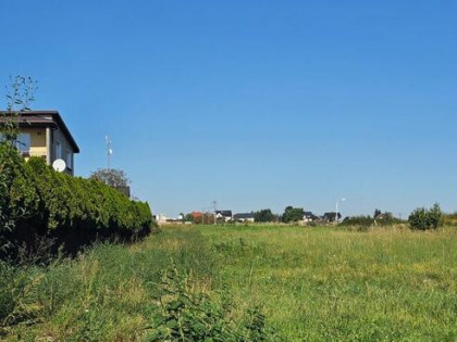 Działka na sprzedaż (Projekt i pozwolenie na budowę)