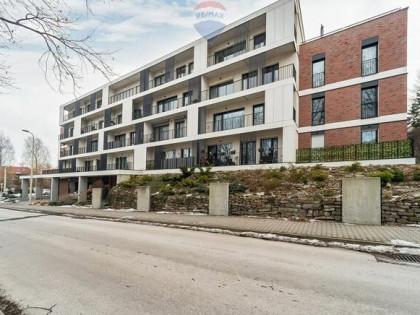 Mieszkanie z miejscem w hali garażowej w cenie