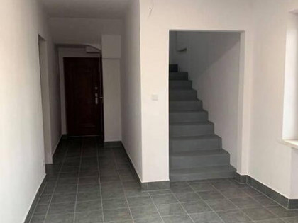 Dom 350 m² pod działalność, duży parking i ogród