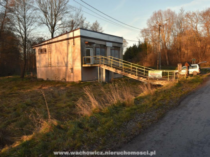 Budynek handlowo-usługowy w Święcicach w gminie Słaboszów