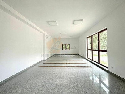 002LWW* Łącko, lokal handlowo- usługowy! pow. 75 m2, parter