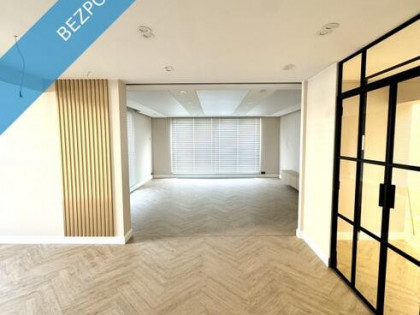 Przestronny apartament z dwoma tarasami i garażem