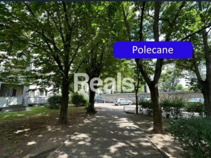 Apartament na Powiślu z ładnym widokiem z tarasu.