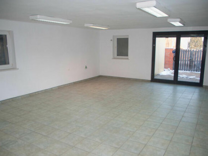 Budynek parterowy, wolnostojący pod działalność gospodarczą