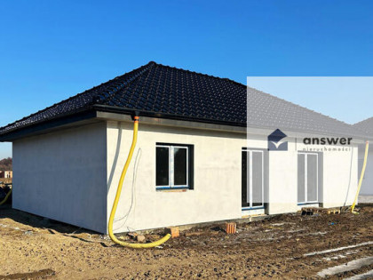 NA SPRZEDAŻ DOM PARTEROWY W OSIEKU