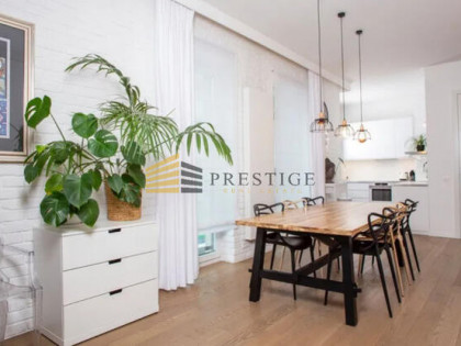 Piękny apartament urządzony w stylu loftowym