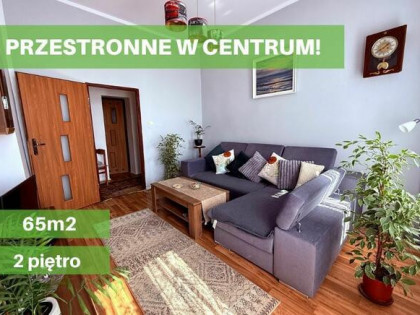 PRZESTRONNE MIESZKANIE W KAMIENICY W CENTRUM!