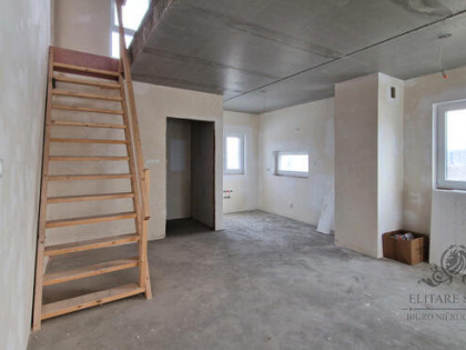 Duży dom szereg SKRAJNY o pow.150,7m2 na działce  299m2, Kąty Wrocławskie