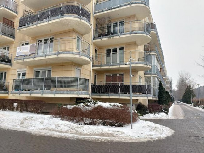 OKAZJA! Trzy pokoje z balkonem!