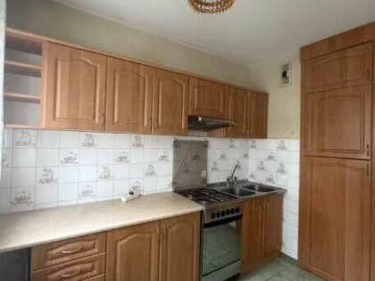 Ustawna kawalerka o powierzchni 33m2, z oddzielną kuchnią