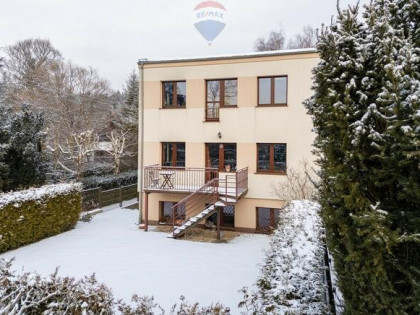 Ładny dom z potencjałem w atrakcyjnej lokalizacji