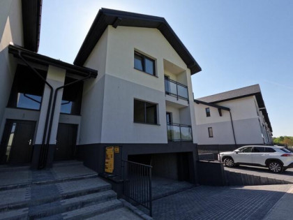 DOM 280 M2 Z GARAŻEM 4 SAMOCHODY KRAKÓW NOWA HUTA