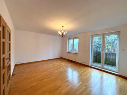 Mieszkanie z miejscem parkingowym, ul. Hubala