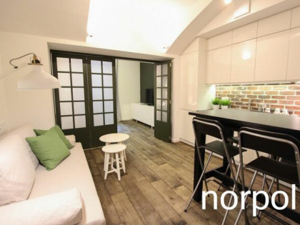 Angel Wawel, Sukiennicza, studio z ogródkiem do sprzedania, basen, siłownia