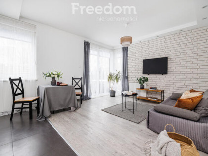 2-pokojowe mieszkanie z ogródkiem na Kowalach !