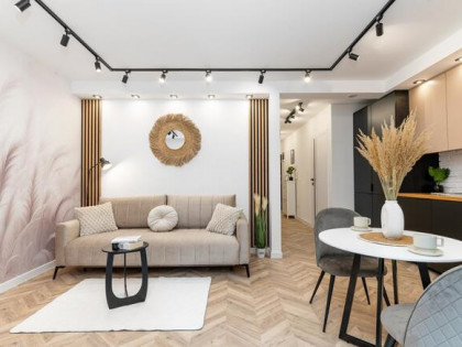 Apartament z ogródkiem, Garaż na 2 auta, Komórka