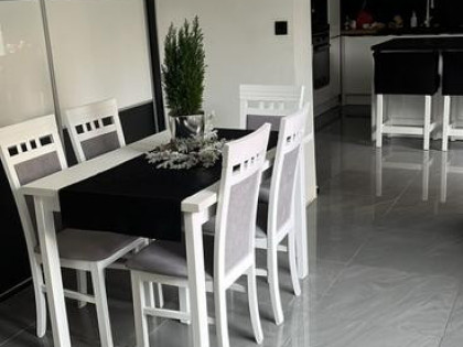 Przestronny rodzinny dom do zamieszkania w Kępnie