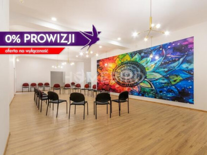 Funkcjonalny lokal usługowy z wygodnym mieszkaniem