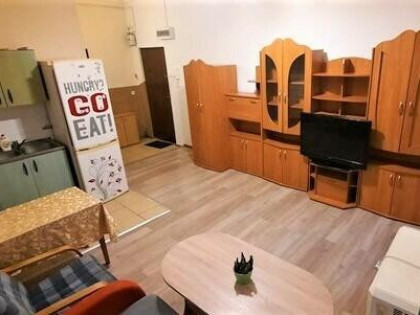 Mickiewicza112, funkcjonalna kawalerka na parterze