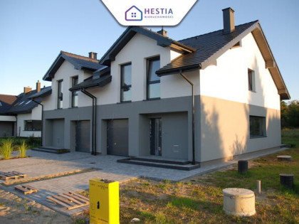 Bliźniak z garażem w spokojnej części Wołczkowa