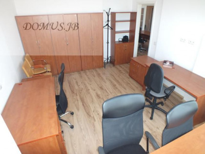 Lokal Warszawa Śródmieście, Centrum ul. Lindleya Williama