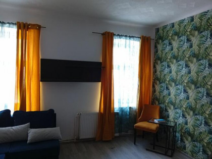 Wynajmę mieszkanie 2 pokojowe.Parter.Parking.Piwnica