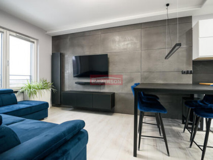 Widokowy apartament 2 pok tramwaj parking klima