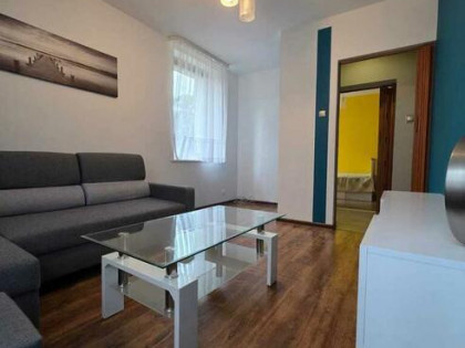 Przytulne dwupokojowe mieszkanie na parterze