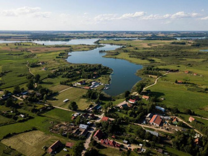 działka z linią brzegową
