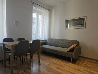 Wynajmę funkcjonalną kawalerkę, Piłsudskiego 55