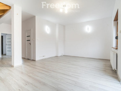 Dom po generalnym remoncie| Gotowy do zamieszkania