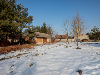 11 arów Działka budowlana za 115 tyś w Radłowie!!