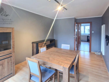 Mieszkanie 52m2, 3 pokoje, oddzielna kuchnia, ogrzewanie miejskie