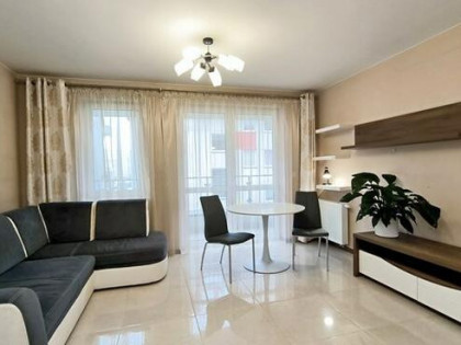 3 pokoje z miejscem postojowym- Dębskiego 55