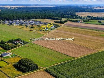 Działka Charzyno gm. Siemyśl, Spacerowa