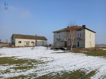 Dom Łazin gm. Bielawy,