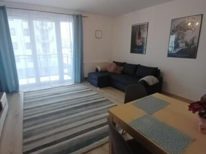 Ładna kawalerka z piwnicą i miejscem postojowym