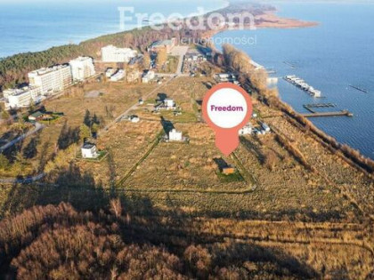 Mielno. Idealna lokalizacja nad linią brzegową.