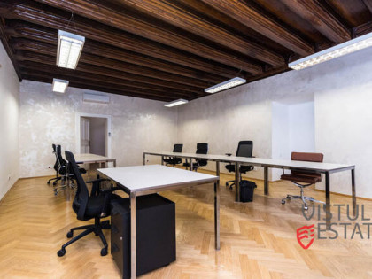 Piękny lokal biurowy przy Rynku Głównym