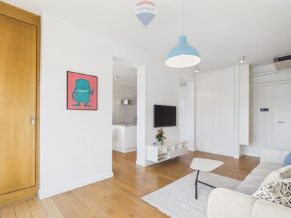 3 pokoje, ul. Kolejowa, metro, 64m2