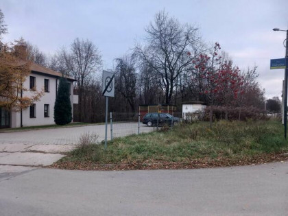 syndyk sprzeda udział w działce