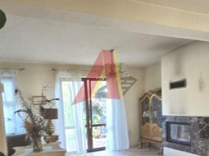 Dom Rząska gm. Zabierzów, Półkole