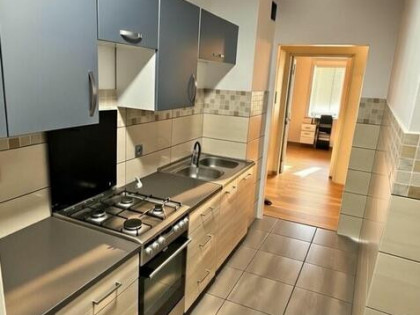 Cena tylko 6.02-8.02 : 755 000 zł . W cenie komorka