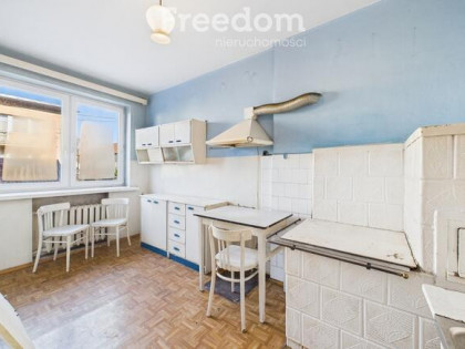 Dom w dobrej dla usług lokalizacji