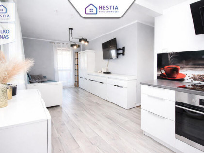 Dwa pokoje z dużym balkonem