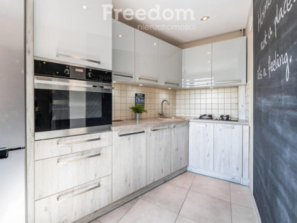 Przestronne dwupokojowe mieszkanie os. Odrodzenia