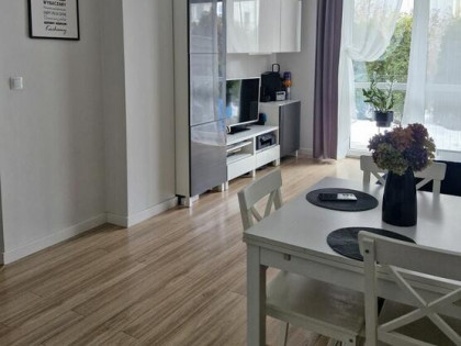 2 pokojowe mieszkanie na Bemowie z ogródkiem